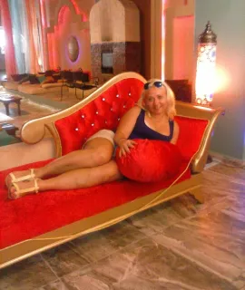 Анкета массажистки Корнеля - Фото 1, метро Кутузовская, 38 лет, №1425