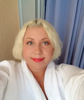 Анкета массажистки Виктория - Фото 1, метро Краснопресненская, 37 лет, №1989