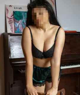 Анкета массажистки Алиса - Фото 1, метро Авиамоторная, 26 лет, №5822